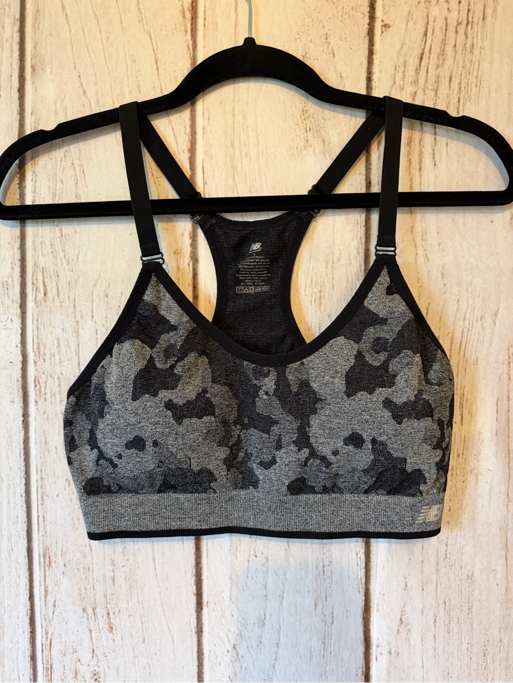 New Balance Gray Camo Seamless Sports Bra Racer Back Size L